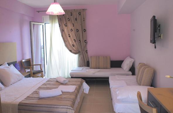 Phoenix Studios Sarti Rom bilde