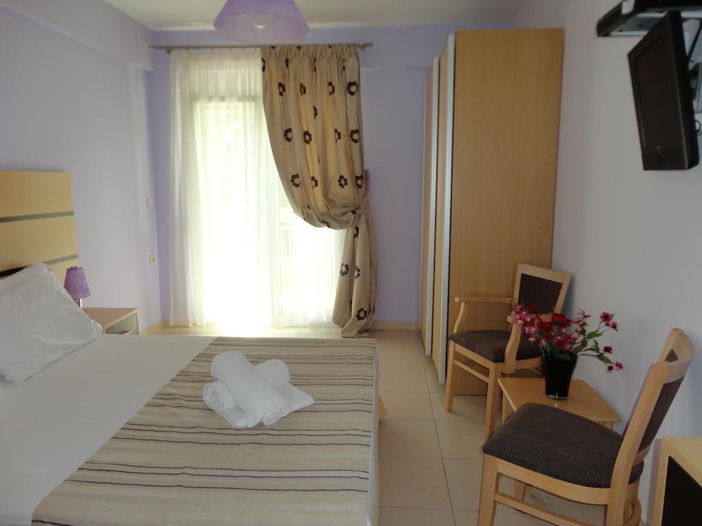 Phoenix Studios Sarti Rom bilde
